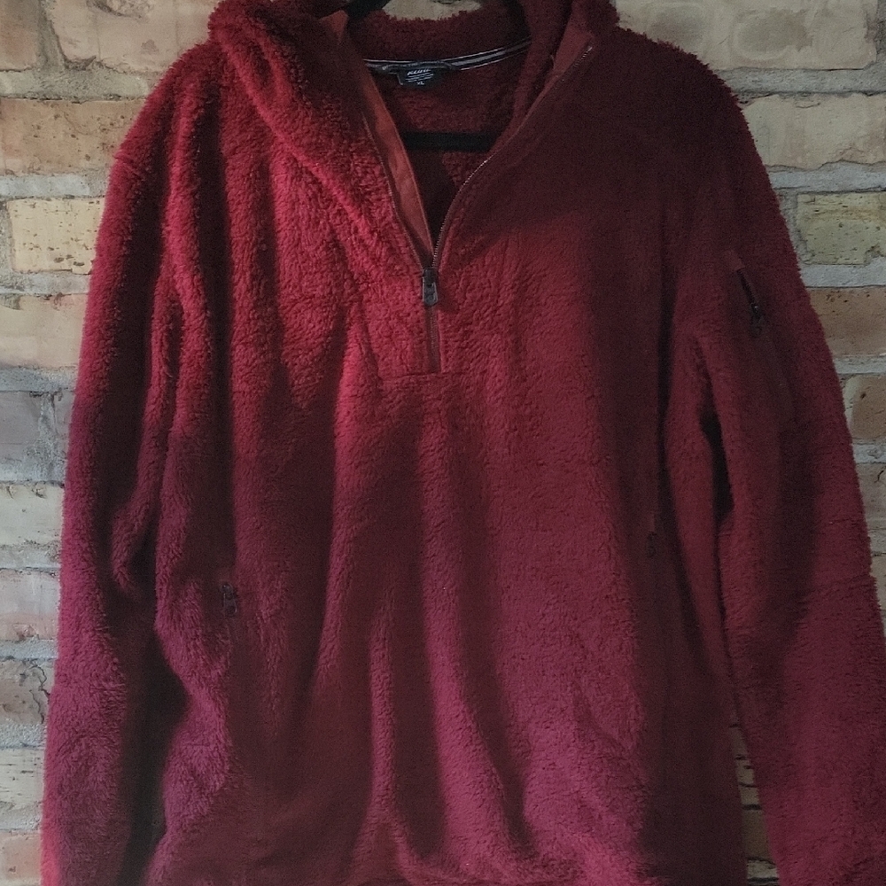 Men's Burgundy Fleece Sweater